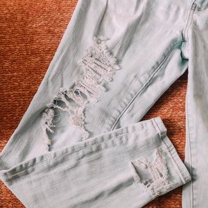 American Eagle Light Wash Destructed Jeggings